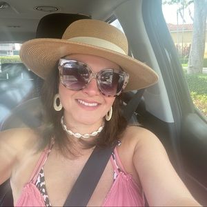 Meet your Posher, Jeanette